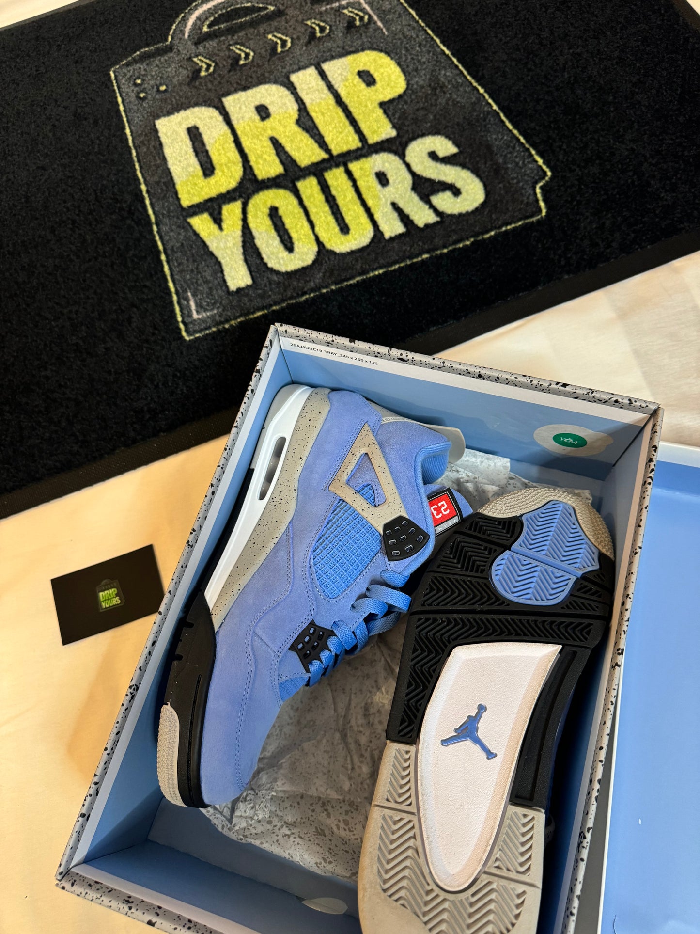 Air Jordan 4 Retro ‘University Blue’