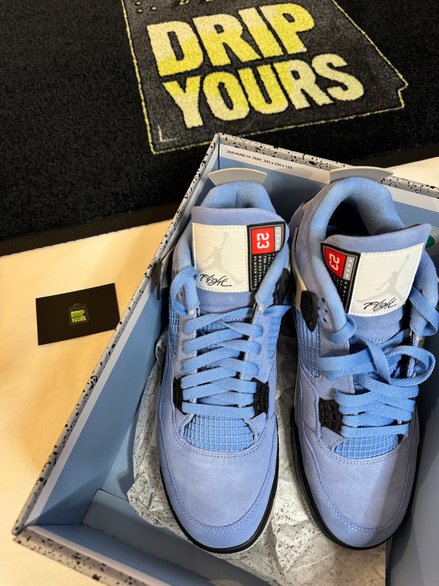 Air Jordan 4 Retro ‘University Blue’