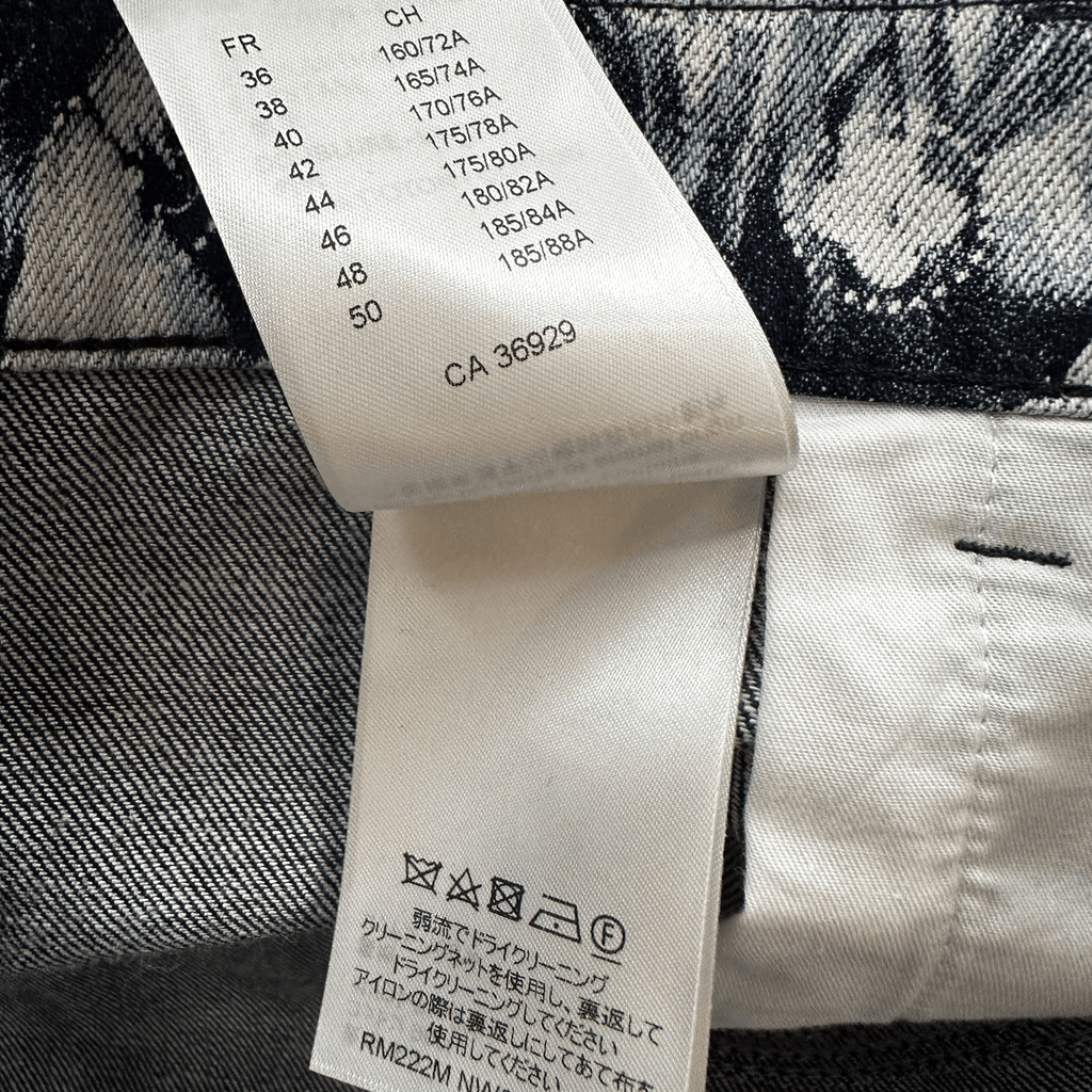 Louis Vuitton Blue Bleached Bandana Monogram Denim Shorts - Morely TrendsLouis Vuitton Type here:)