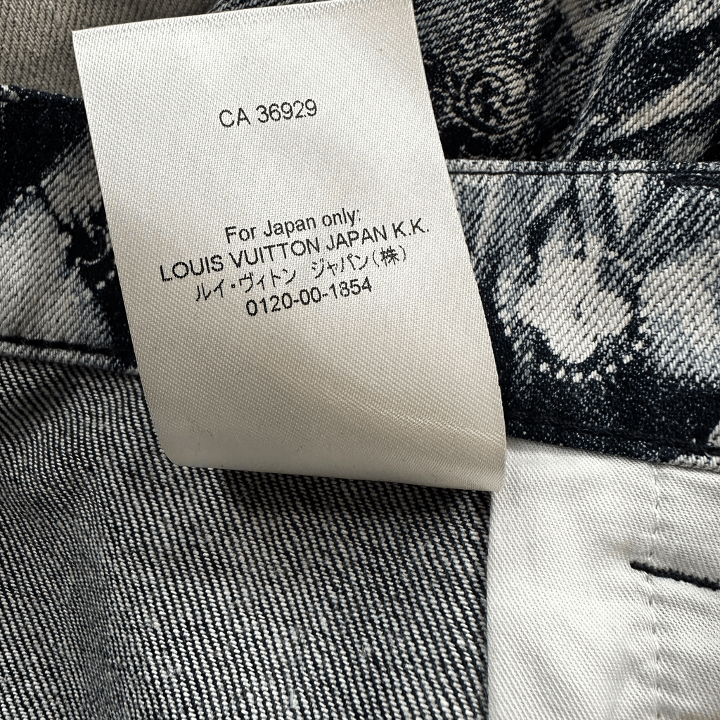 Louis Vuitton Blue Bleached Bandana Monogram Denim Shorts - Morely TrendsLouis Vuitton Type here:)