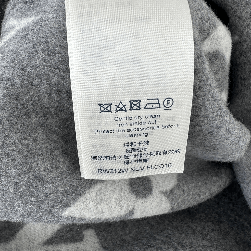 Louis Vuitton Grey & White Monogram Women's Peacoat - Morely TrendsLouis Vuitton Type here:)