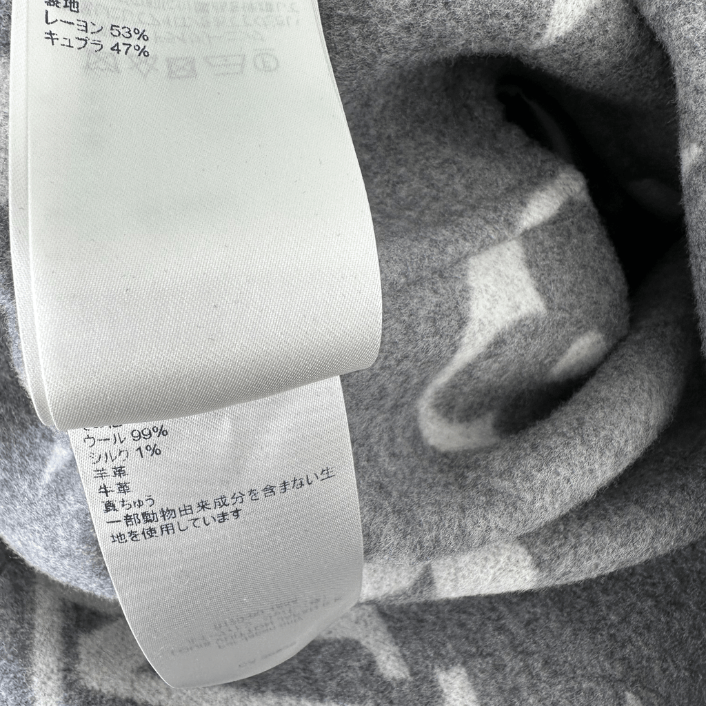 Louis Vuitton Grey & White Monogram Women's Peacoat - Morely TrendsLouis Vuitton Type here:)