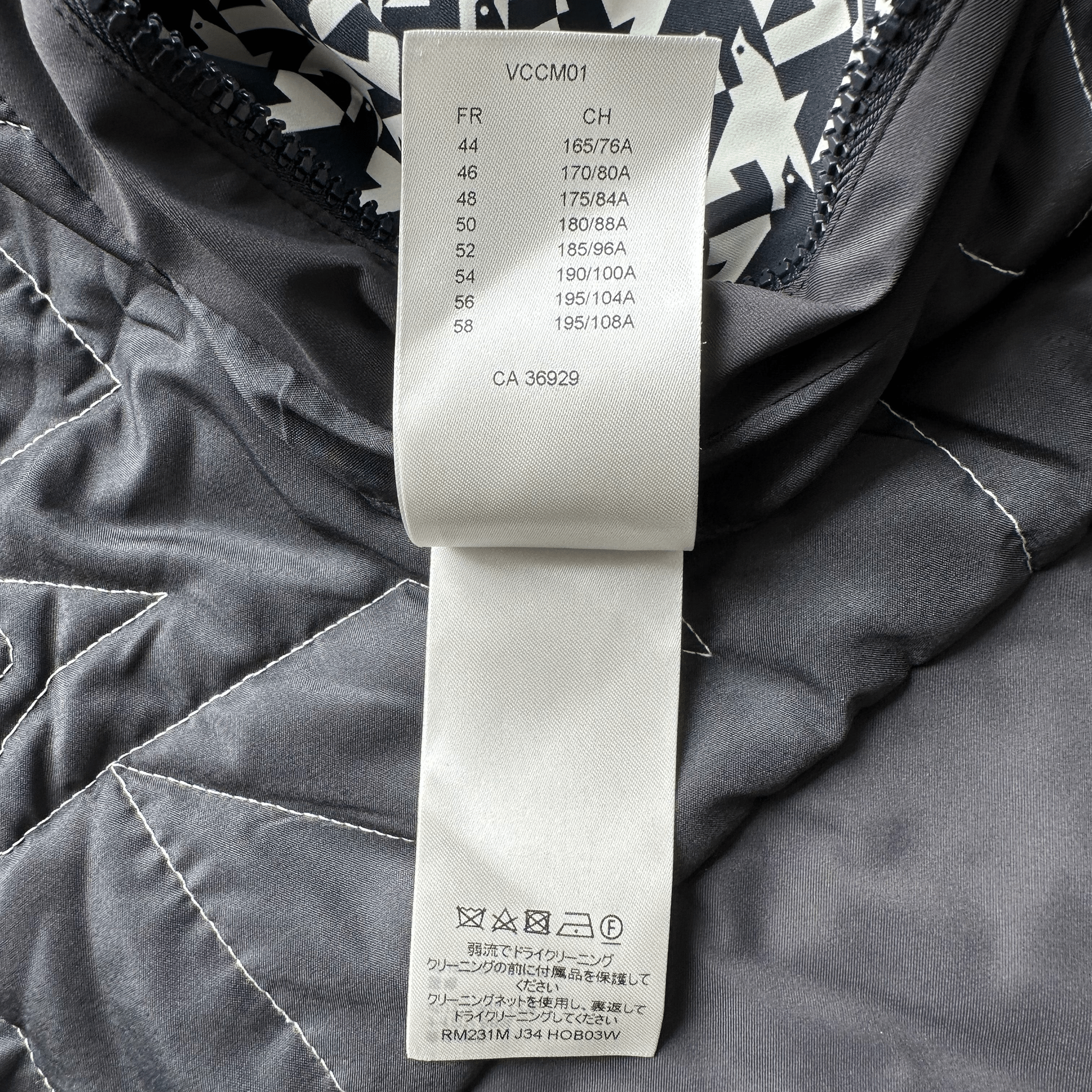 Louis Vuitton Bicolor Dove Houndstooth Padded jacket - Morely TrendsLouis Vuitton Type here:)