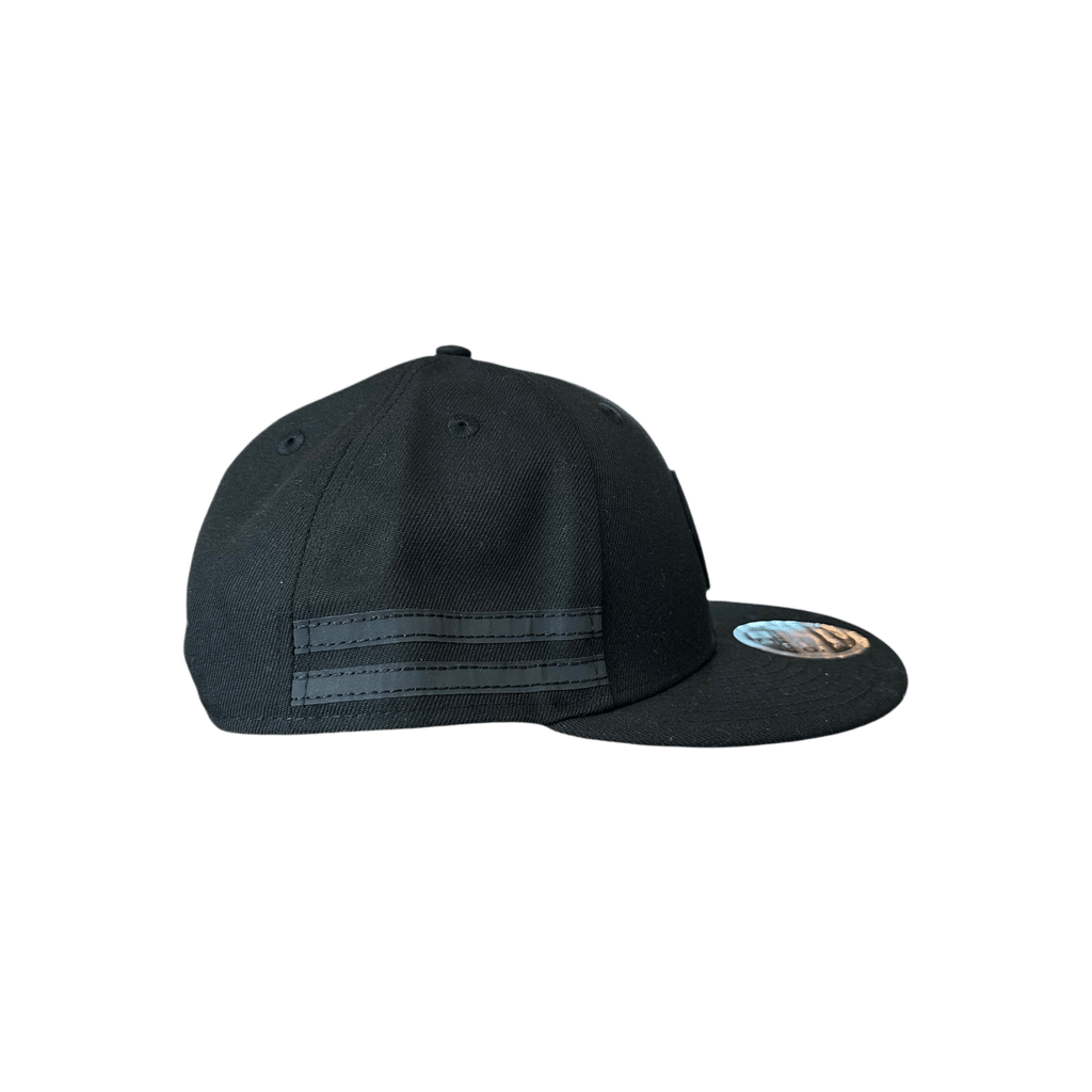 Canada Goose Black Arctic Disc Hat - Morely TrendsCanada Goose Type here:)