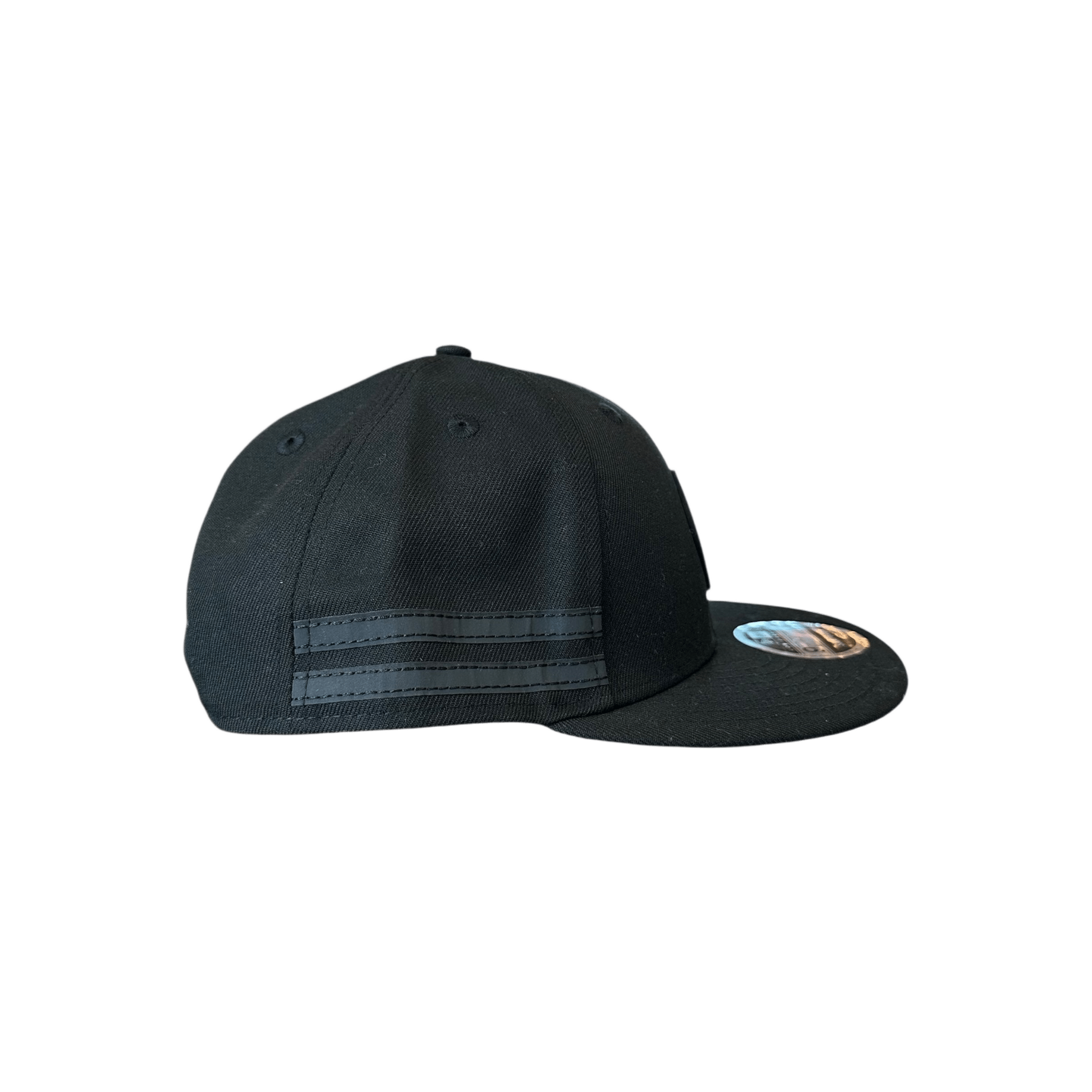 Canada Goose Black Arctic Disc Hat - Morely TrendsCanada Goose Type here:)