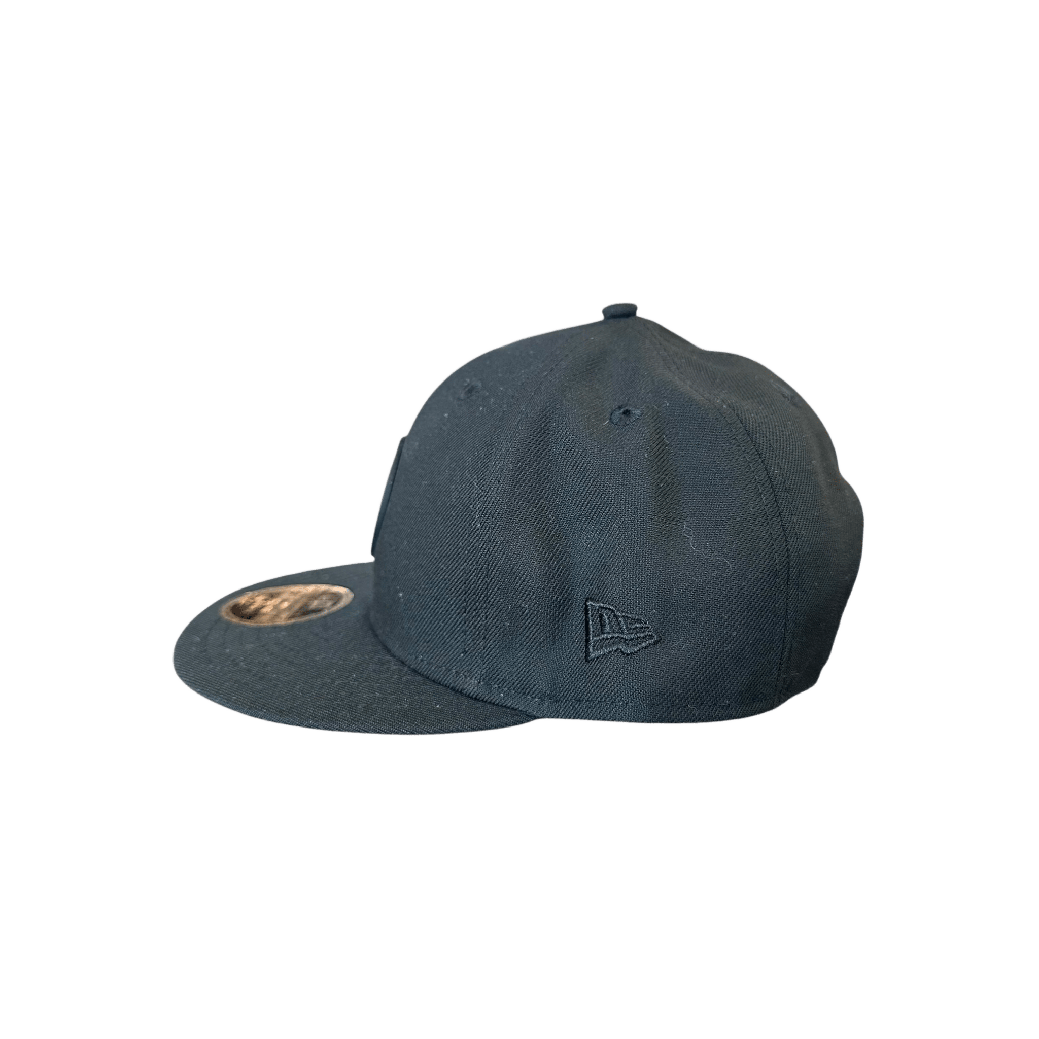Canada Goose Black Arctic Disc Hat - Morely TrendsCanada Goose Type here:)