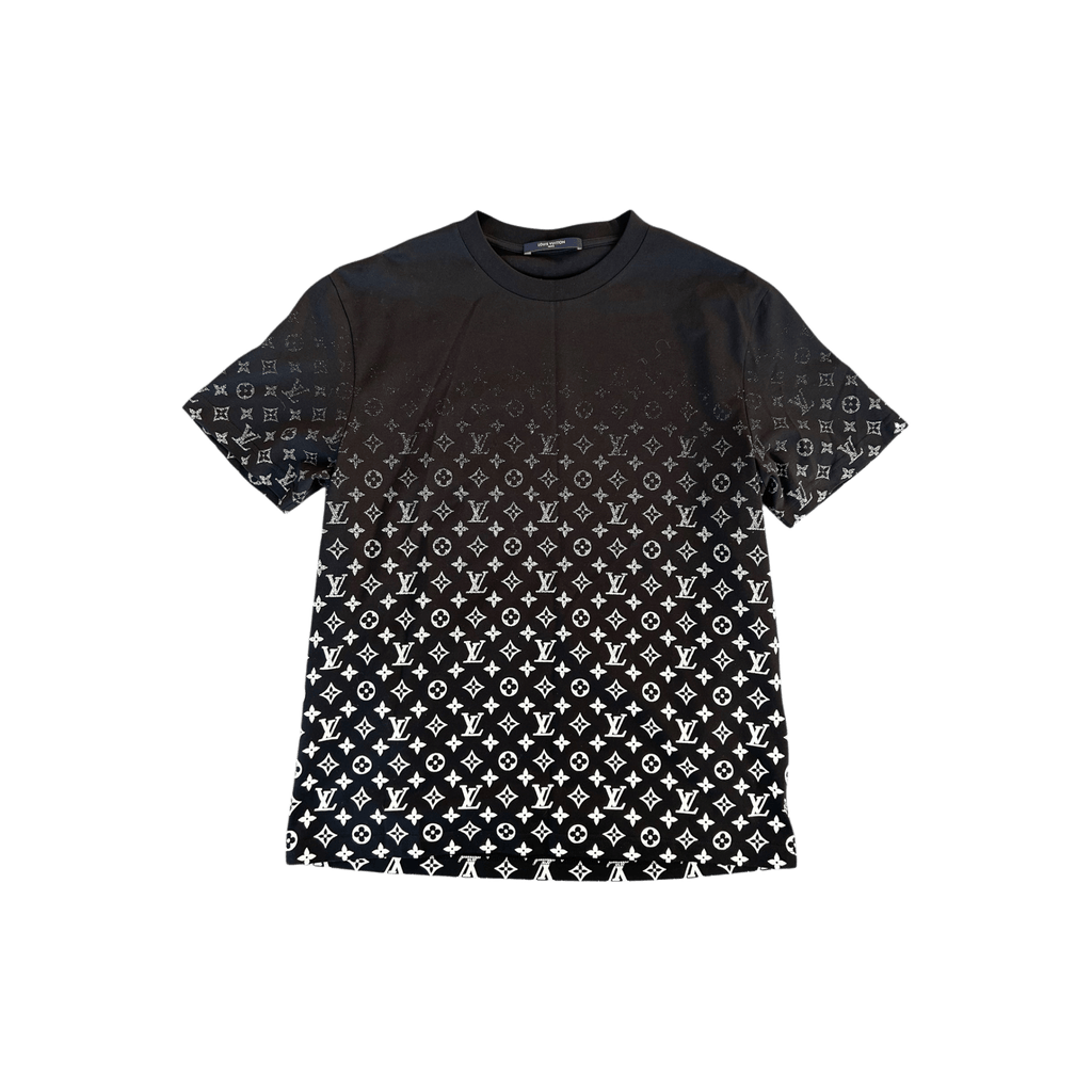 Louis Vuitton Black & White Monogram Gradient T-Shirt - Morely TrendsLouis Vuitton Type here:)