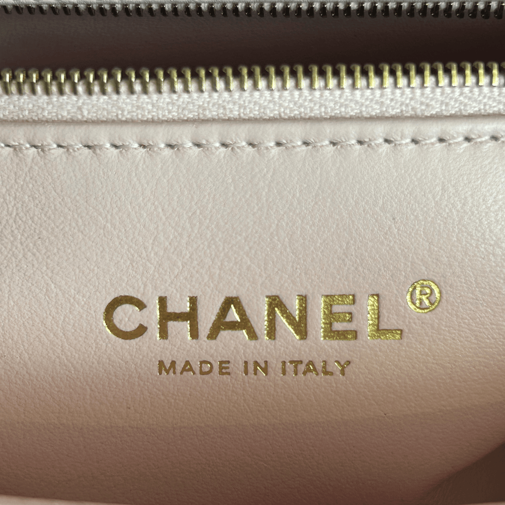 Chanel Pink Quilted Trendy CC Shoulder Bag - Morely TrendsChanel Type here:)