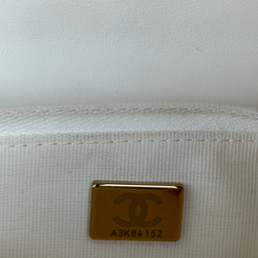 Chanel White Lambskin Quilted Top Handle Wallet On Chain Bag - Morely TrendsChanel Type here:)