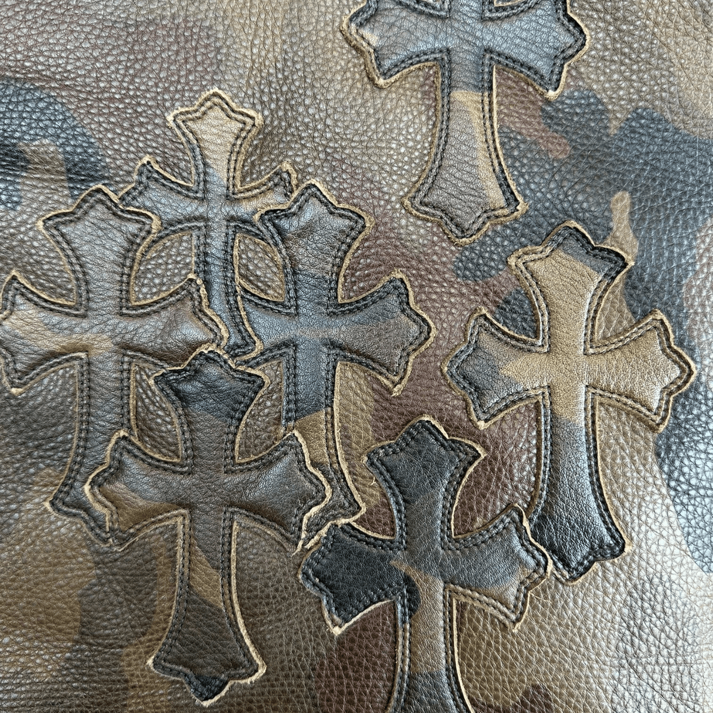 Chrome Hearts Camouflage Cross Patch Messenger Bag - Morely TrendsChrome Hearts Type here:)